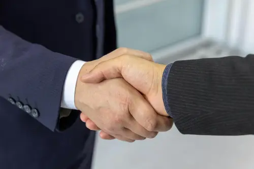 Moplefan, due diligence in corso: possibile accordo entro un mese