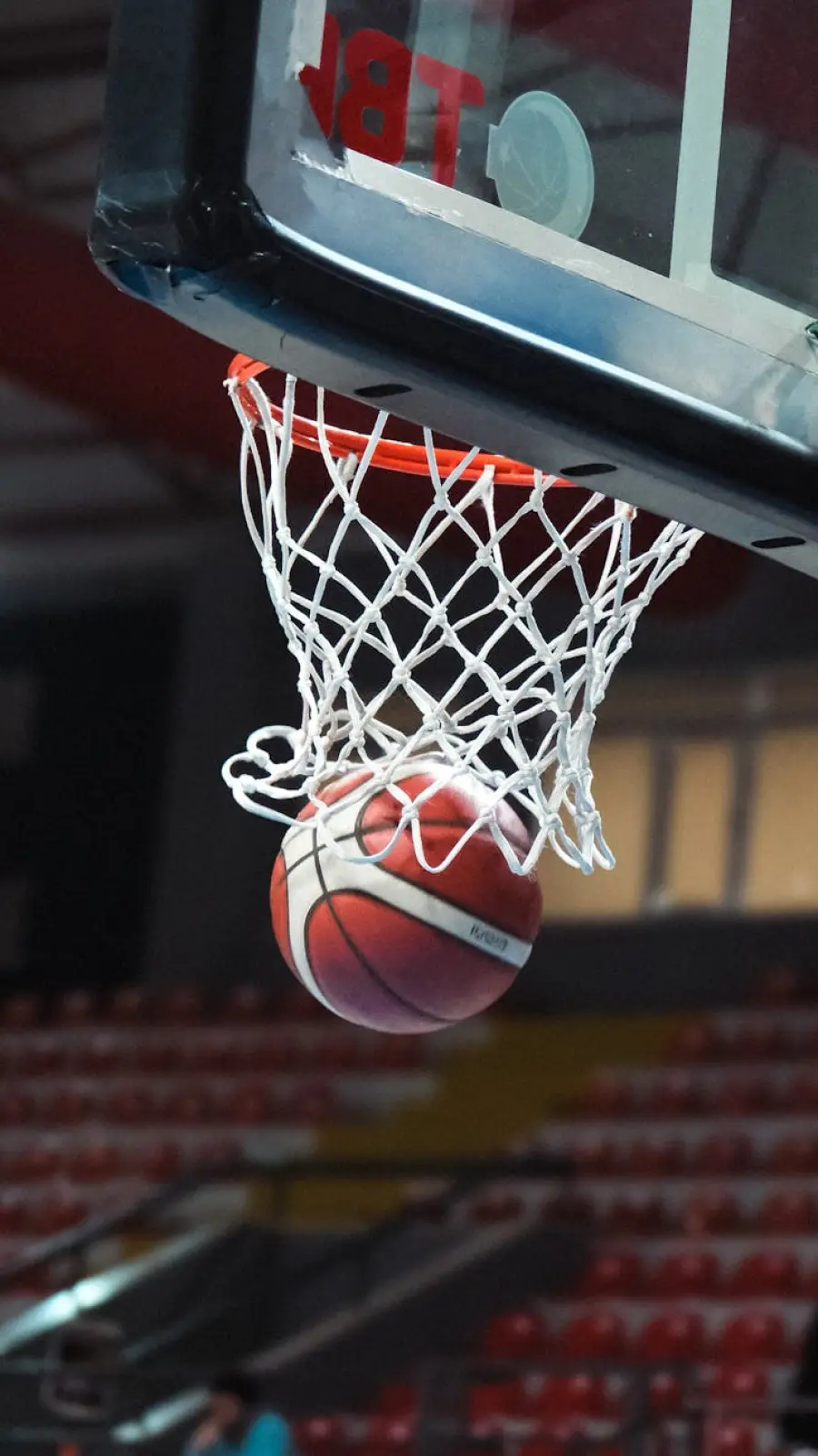 Terni festeggia la Esseti Basket: “Orgoglio per tutta la città”