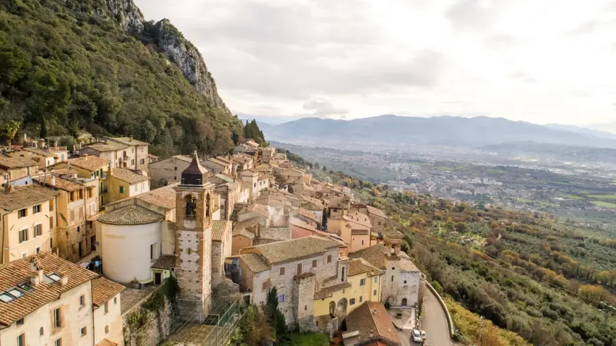 “Cesi Porta dell’Umbria”: presentato il piano di marketing per rilanciare il borgo